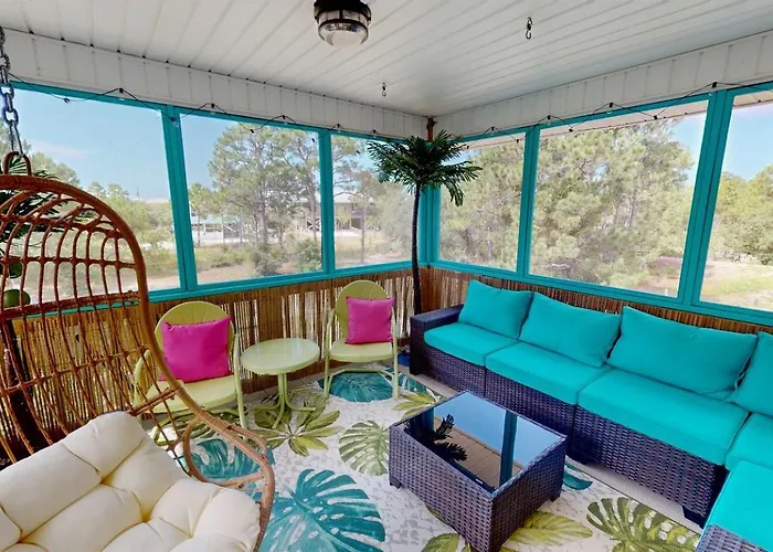 Charming Beachside With Private Patio & Dog-friendly Policy Near Surfside Shores, Gulf Shores, Al Gulf Shores
